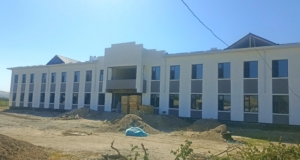 КАРА-ДАРЫЯ АЙЫЛЫ ДАГЫ БИР ЗАМАНБАП МЕКТЕПКЕ ЭЭ БОЛОТ